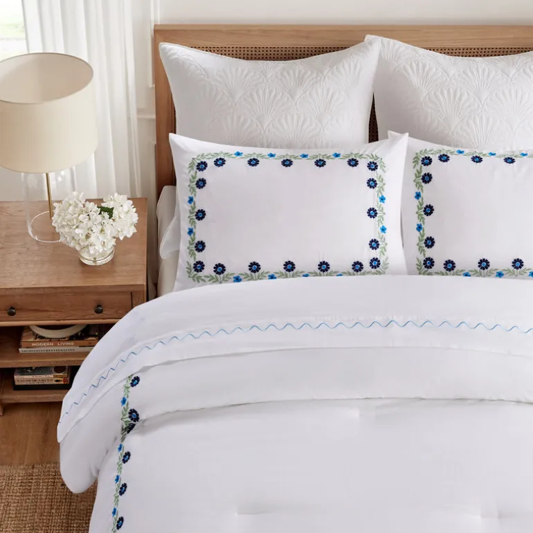 Emmylou Comforter Set
