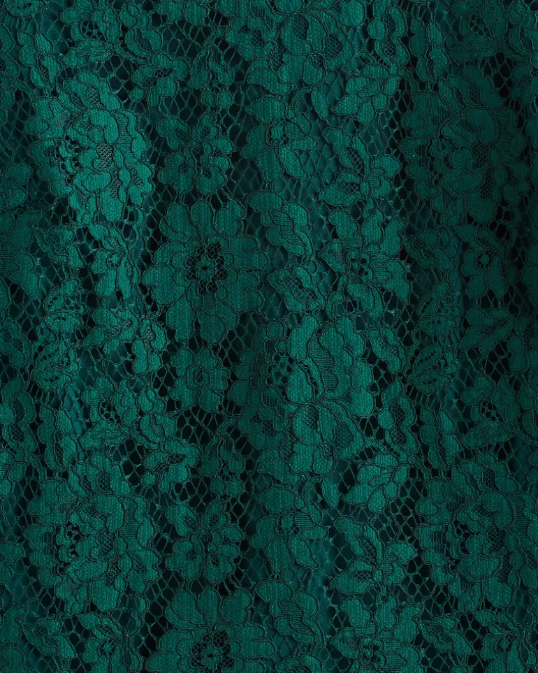 Lindsay Sleeveless Shift Dress in Lace