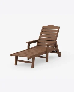 Savannah Chaise with Arms and Wheels