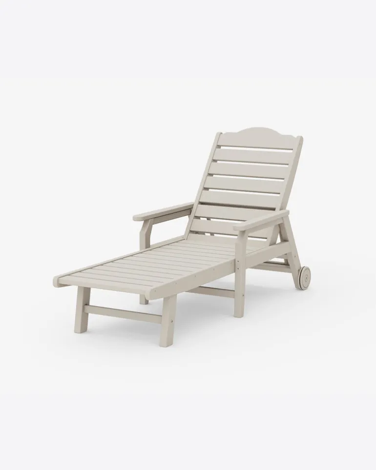 Savannah Chaise with Arms and Wheels