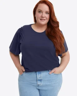 Short Sleeve Easy Knit Top in Navy