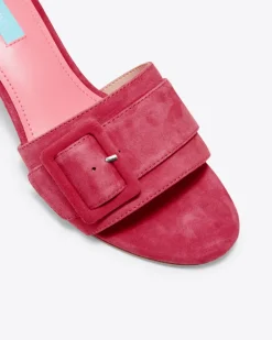 Wendy Sandal